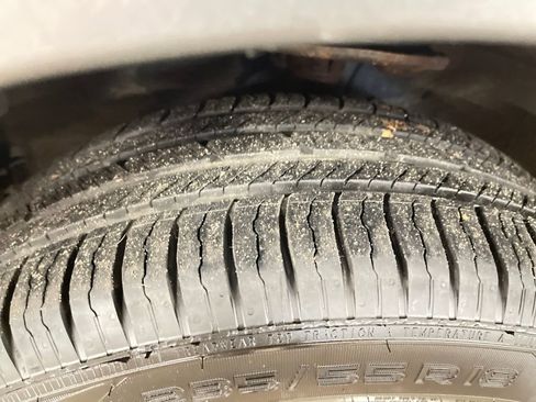 Used 2016 Toyota RAV4 Limited image 27