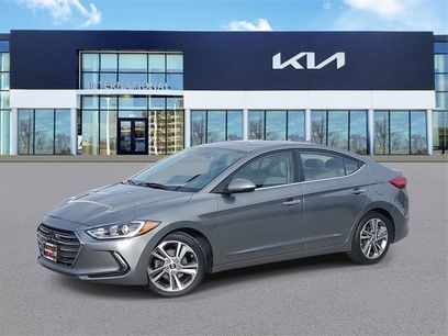 Used 2017 Hyundai Elantra Limited w/ Limited Tech Package 04