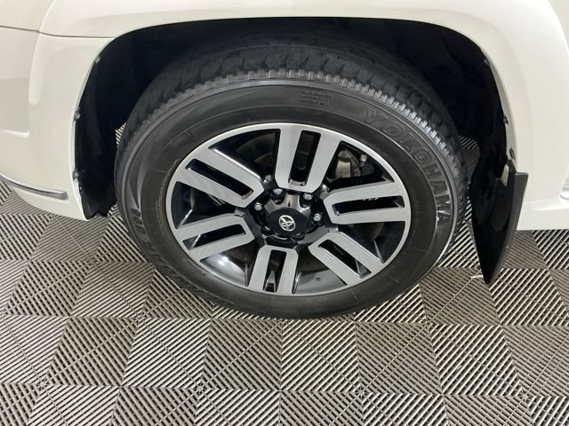 Used 2019 Toyota 4Runner Limited AWD/4WD image 30