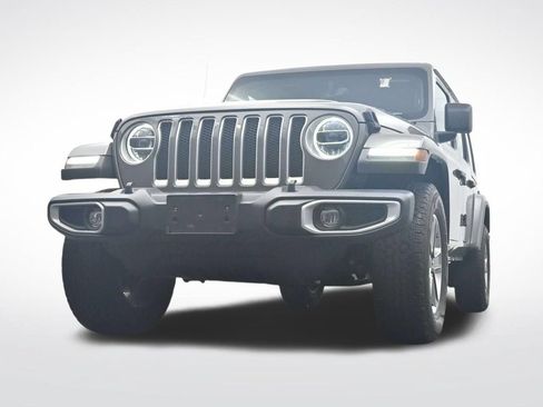 Used 2022 Jeep Wrangler Unlimited Sahara w/ LED Lighting Group AWD/4WD image 31