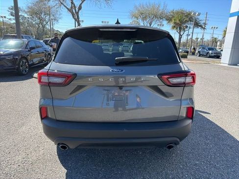 Used 2025 Ford Escape ST-Line image 5