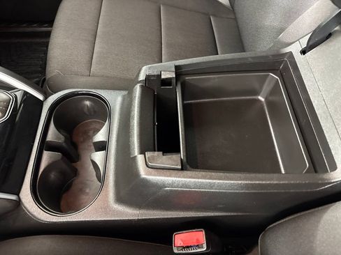 Used 2024 Chevrolet Colorado W/T w/ WT Convenience Package II RWD image 39