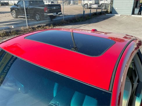 Used 2011 INFINITI G37 Journey w/ Premium Pkg image 12