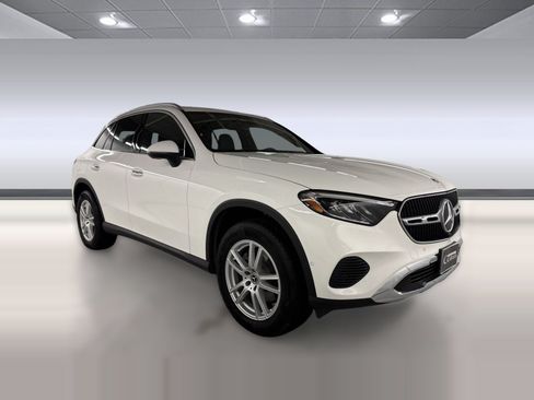 Certified 2026 Mercedes-Benz GLC 300 image 7