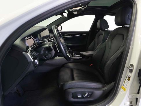 Used 2017 BMW 530i RWD image 9