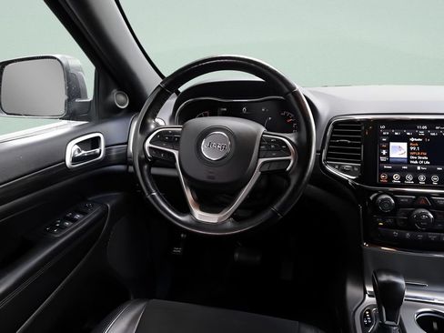 Used 2022 Jeep Grand Cherokee Laredo X AWD/4WD image 30