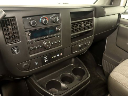 Used 2017 Chevrolet Express 3500 LT w/ LT Preferred Equipment Group image 24