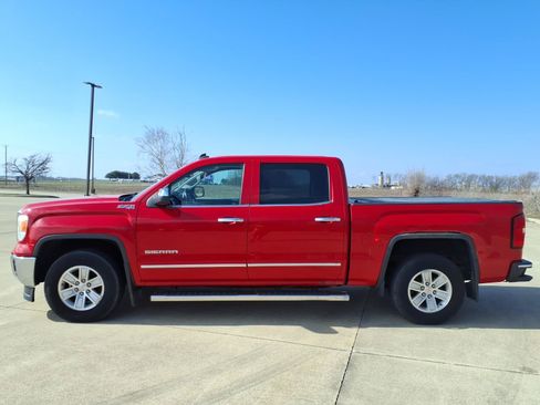 Used 2014 GMC Sierra 1500 SLT w/ SLT Crew Cab Value Package AWD/4WD image 2