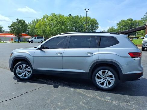 Used 2023 Volkswagen Atlas SE w/ Panoramic Sunroof Package AWD/4WD image 18