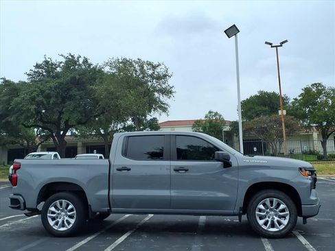 Used 2024 Chevrolet Silverado 1500 Custom RWD image 4