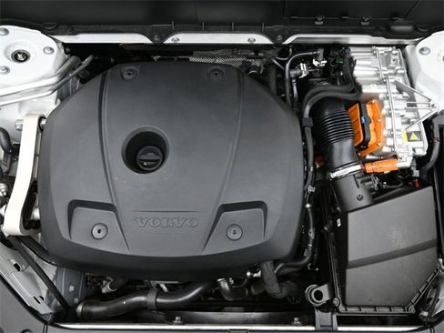 Used 2024 Volvo XC90 T8 Plus w/ Protection Package Premier image 36