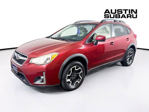 Used 2016 Subaru Crosstrek 2.0i Premium image 3