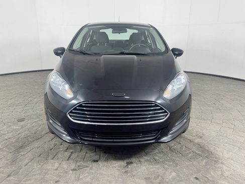 Used 2019 Ford Fiesta SE image 2