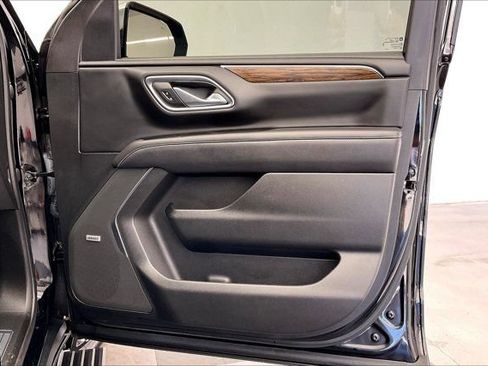 Used 2023 Chevrolet Tahoe Premier AWD/4WD image 26