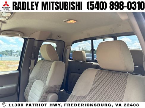 Used 2012 Nissan Frontier SV RWD image 2