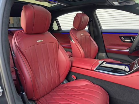 Used 2025 Mercedes-Benz S 63 AMG S image 51