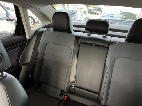 Used 2025 Volkswagen Jetta SE image 39