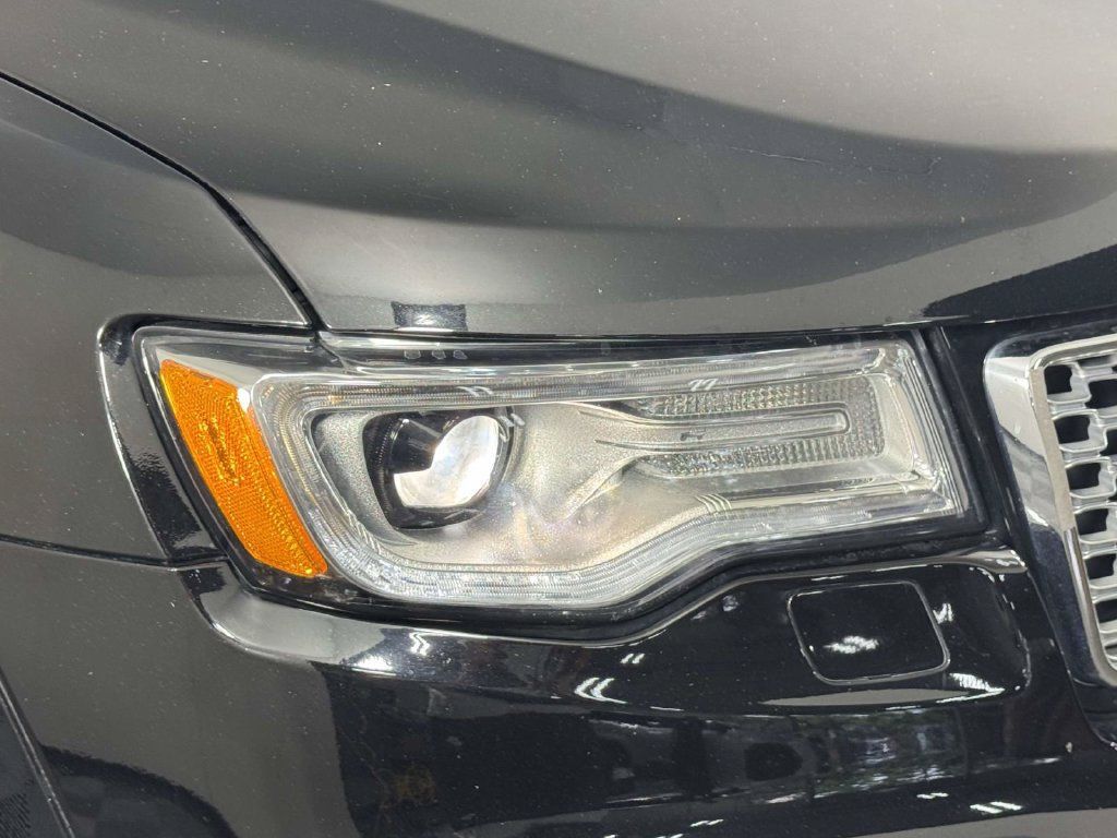 Used 2020 Jeep Grand Cherokee Summit AWD/4WD image 15