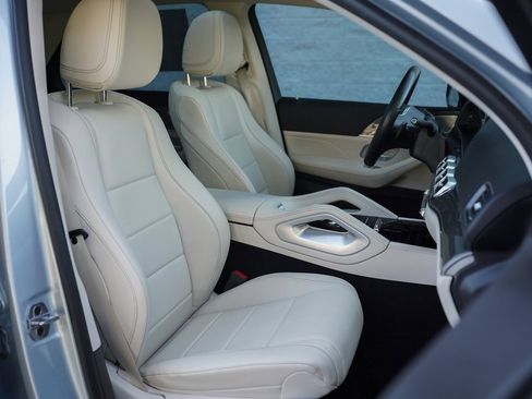 Used 2023 Mercedes-Benz GLE 450 4MATIC w/ AMG Line Exterior image 24