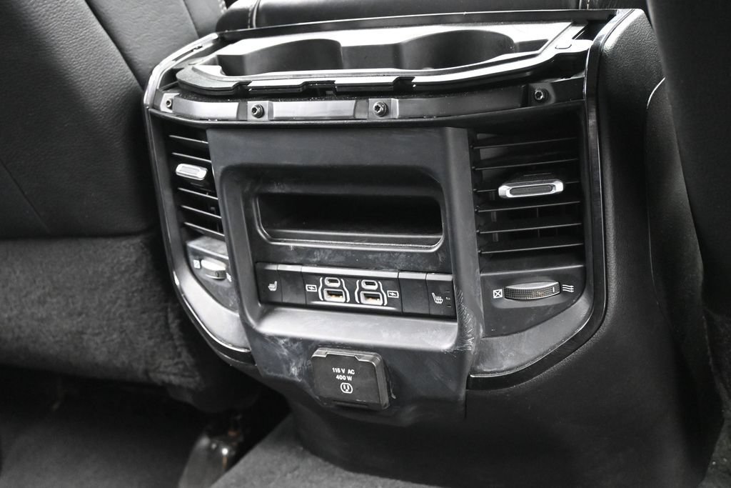 Used 2023 RAM 2500 Limited AWD/4WD image 47