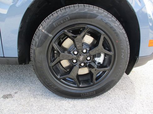 New 2025 Ford Maverick XLT w/ XLT Luxury Package AWD/4WD image 9