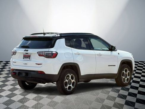 Used 2022 Jeep Compass Trailhawk w/ Trailhawk Convenience Group AWD/4WD image 6