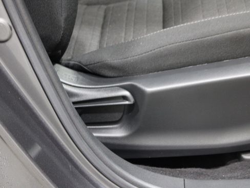 Used 2025 Honda HR-V LX image 24