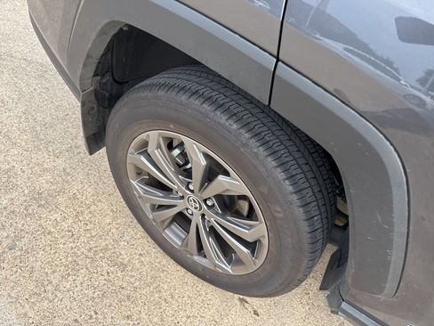 Used 2024 Toyota RAV4 Limited image 10