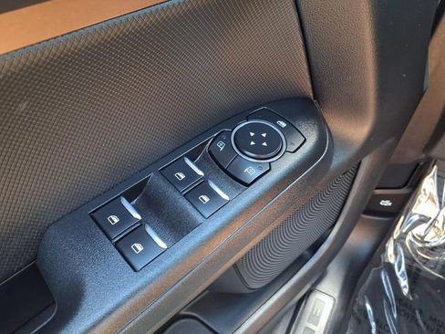 Used 2024 Ford Bronco Sport Outer Banks w/ Tech Package AWD/4WD image 17