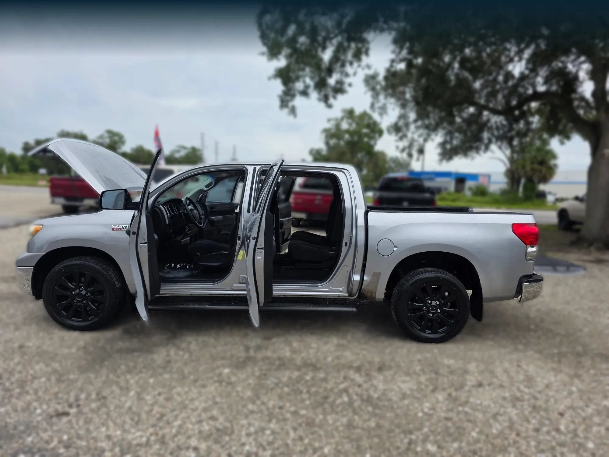 Used 2010 Toyota Tundra 2WD CrewMax w/ Tow Pkg image 9