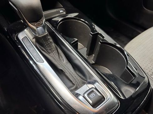 Used 2024 Chevrolet Trax LT image 28