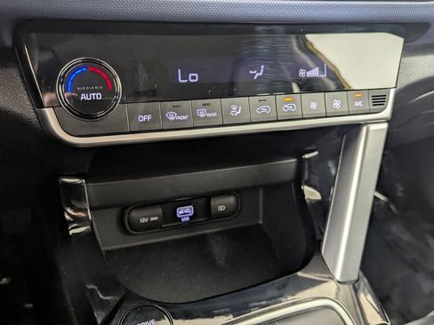 Used 2022 Kia Seltos S image 19