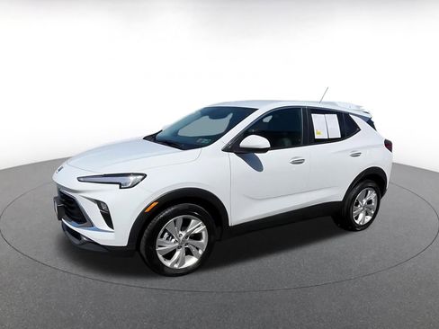 Used 2025 Buick Encore GX Preferred FWD image 7