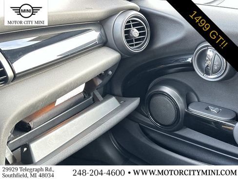 Used 2021 MINI Cooper 2-Door Hardtop image 36