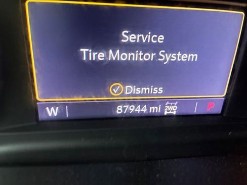 Used 2019 Chevrolet Silverado 1500 LT Trail Boss AWD/4WD image 15