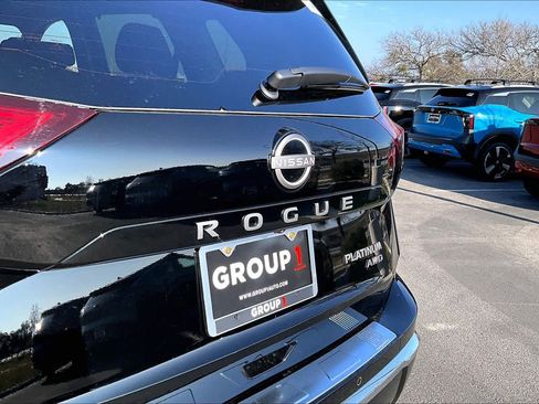 New 2026 Nissan Rogue Platinum image 15