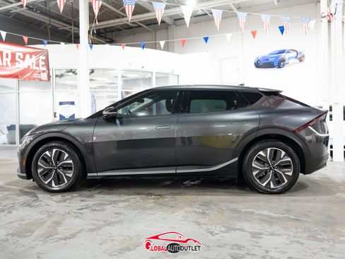 Used 2024 Kia EV6 Light image 4