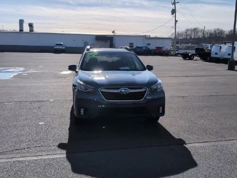 Certified 2022 Subaru Outback Premium image 3