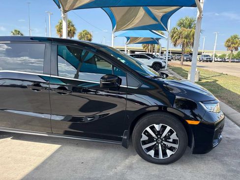 Used 2026 Honda Odyssey EX-L image 6