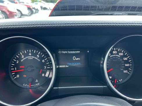 Used 2018 Ford Mustang GT Premium w/ Black Accent Package RWD image 5