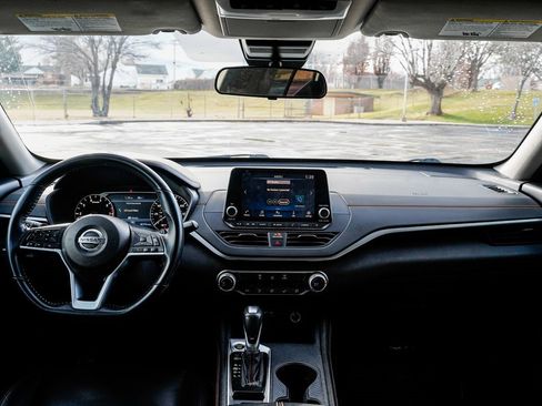 Used 2022 Nissan Altima 2.5 SR image 10