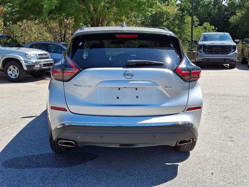 Used 2023 Nissan Murano SV image 5