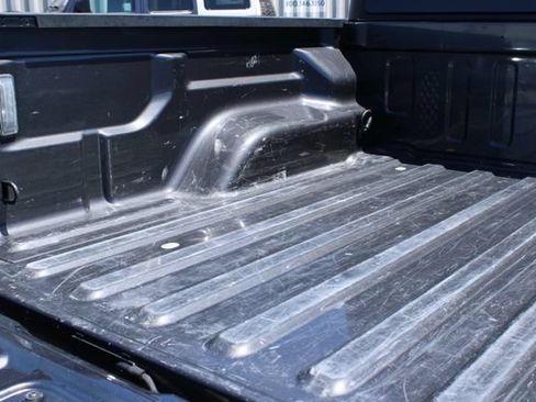Used 2022 Jeep Gladiator Sport AWD/4WD image 9