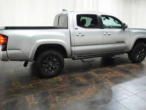 Certified 2023 Toyota Tacoma 4x4 Double Cab image 4