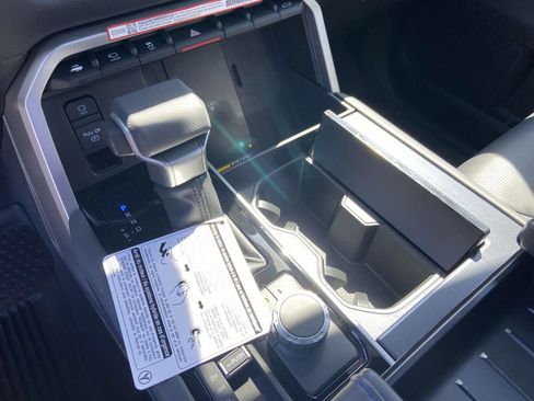 New 2025 Toyota Tundra Platinum image 22