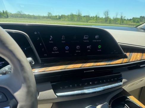 Certified 2023 Cadillac Escalade Sport Platinum AWD/4WD image 21