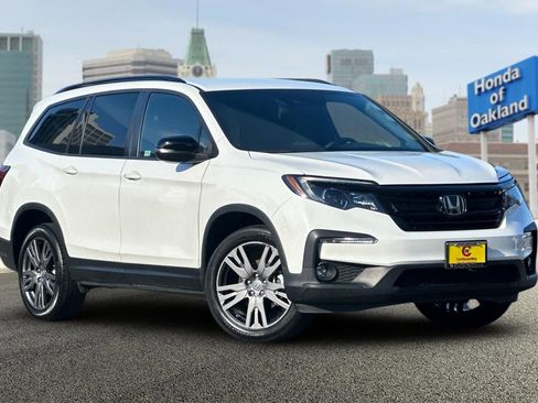 Used 2022 Honda Pilot Sport image 2