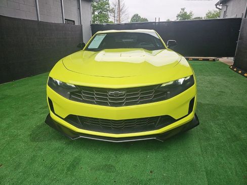 Used 2020 Chevrolet Camaro LT RWD image 10