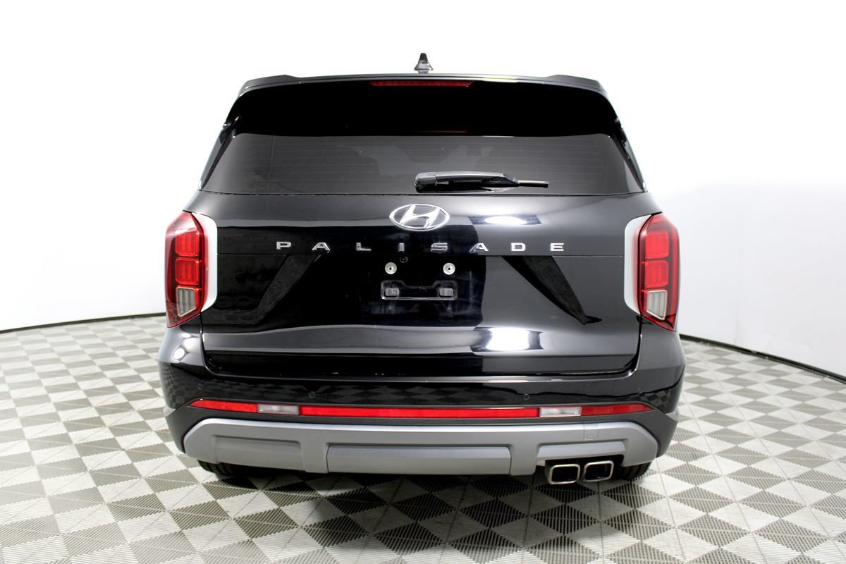 Used 2025 Hyundai Palisade SEL FWD image 5