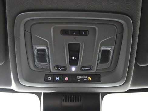 Used 2024 GMC Sierra 1500 Elevation w/ Preferred Package AWD/4WD image 31